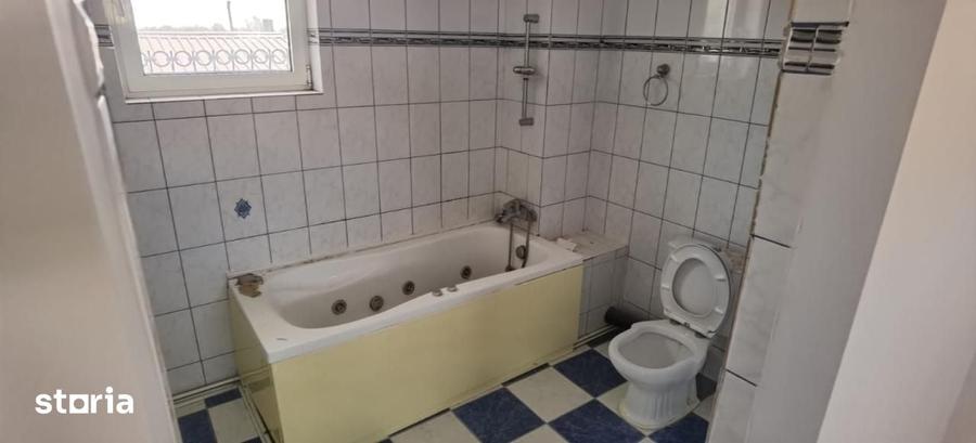 Casă cu 4 camere cu Teren 1438 Mp în Chiscani