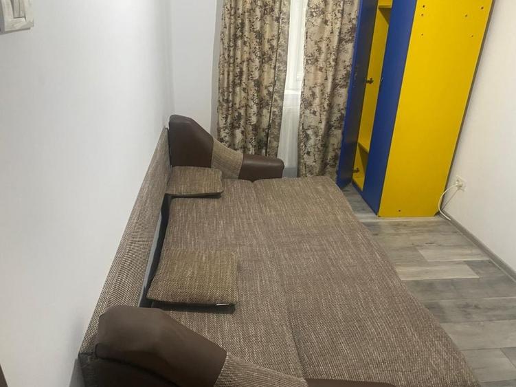 Inchiriez apartament 3 camere - 5