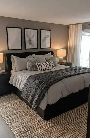 Apartament cu 3 camere decomandat în Tunari