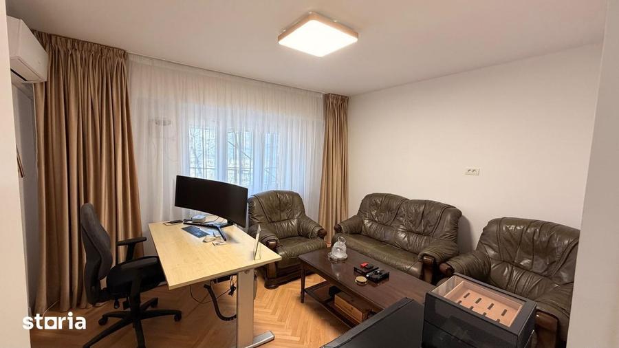 Apartament cu 3 camere, mobilat în Centrul Civic