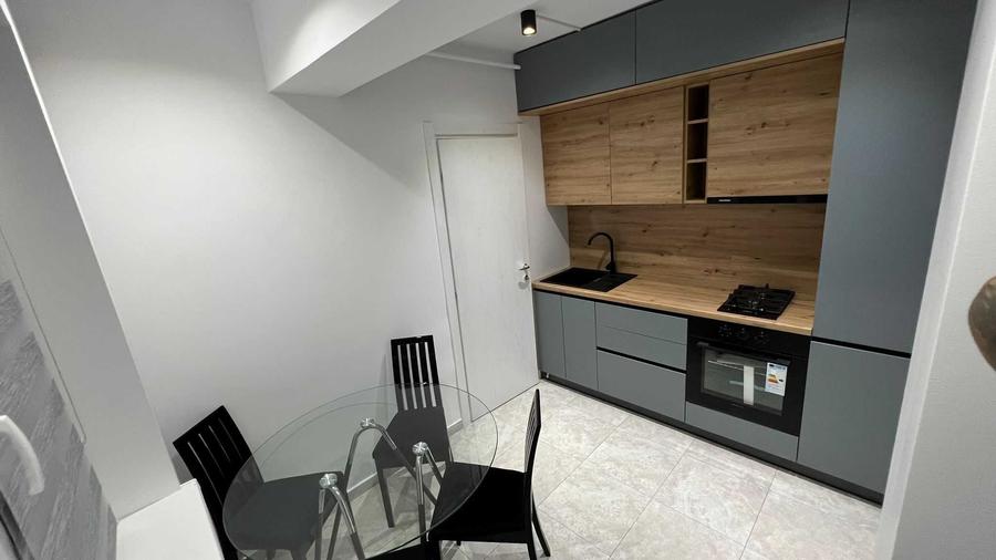 Apartament cu 2 camere semidecomandat în Bogdan Vodă