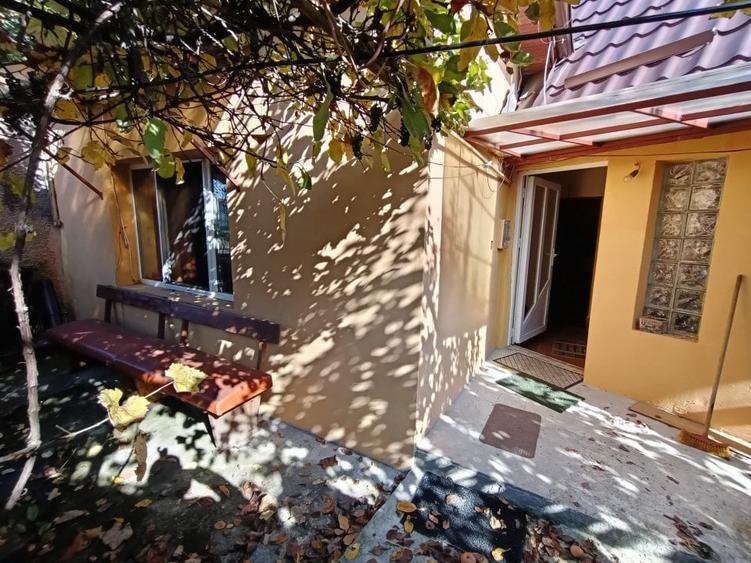 Casă individuală cu 2 camere cu Canalizare în Gruia