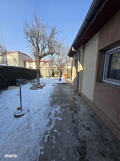 Teren de 300 mp, în Central