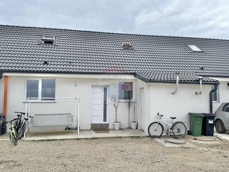 Casă cu 4 camere cu Teren 127 Mp în Nojorid