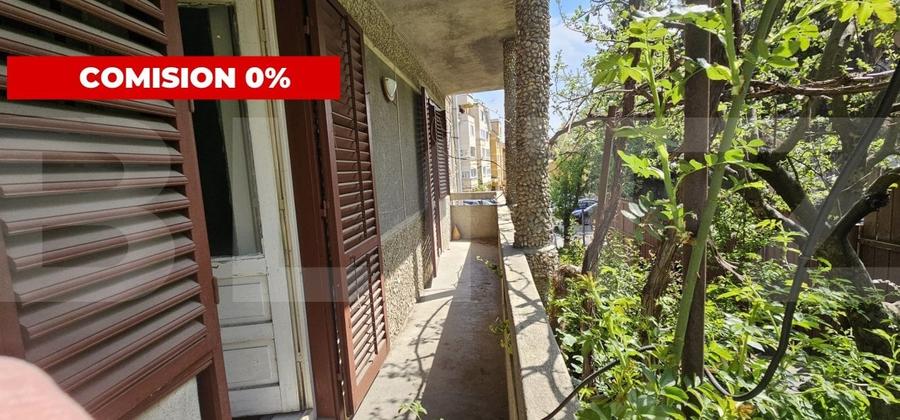 Casă individuală cu 6 camere cu Canalizare în Central