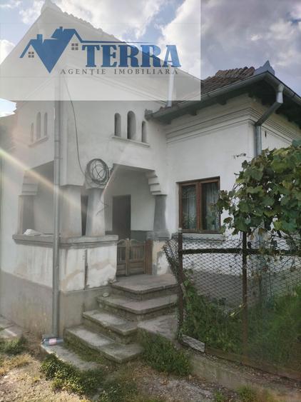 Casă individuală cu 4 camere cu Teren 2700 Mp în Coșești