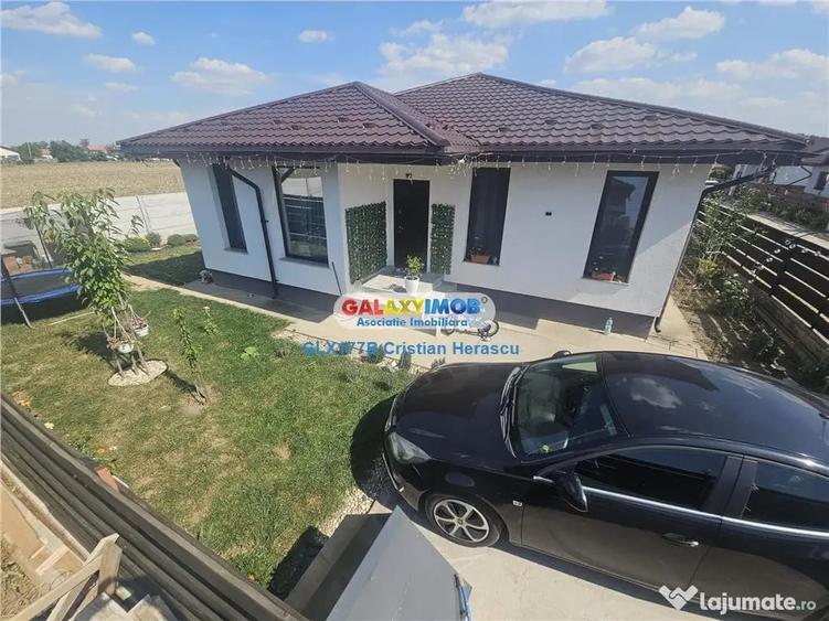 Casă cu 4 camere cu Teren 400 Mp în Crevedia