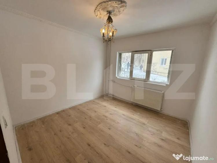 Apartament cu 4 camere decomandat în Valea Rosie