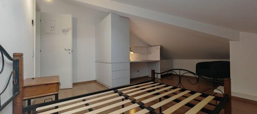 Apartament cu 4 camere decomandat în Alexandru cel Bun