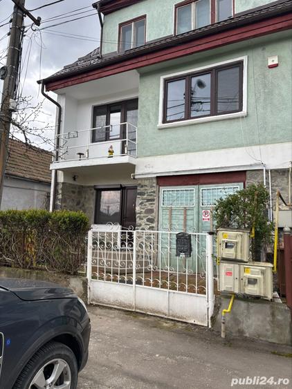 Casă cu 5 camere cu Teren 374 Mp în Mediaș