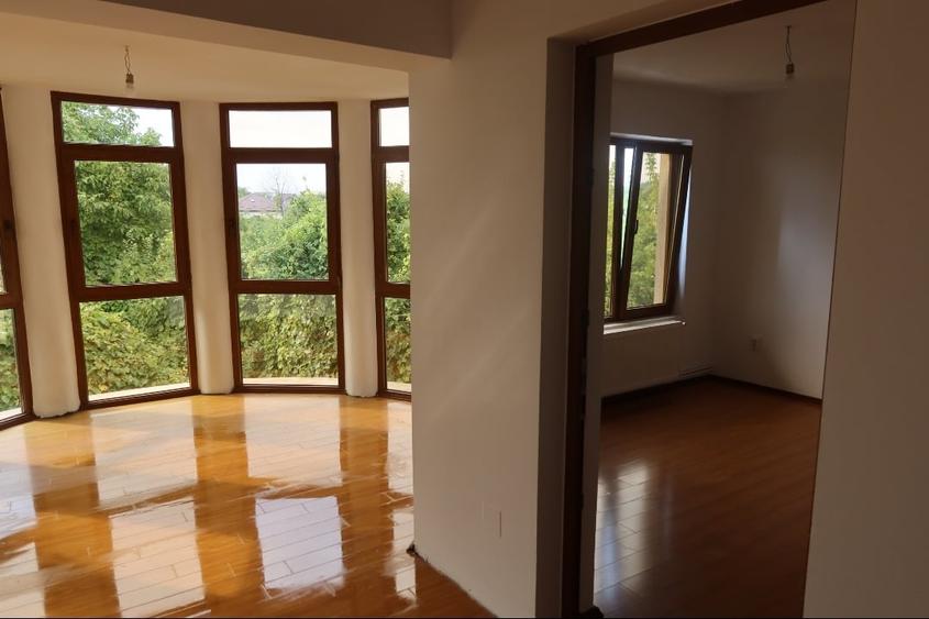 Casă individuală cu 5 camere cu Teren 1141 Mp în Rachieri