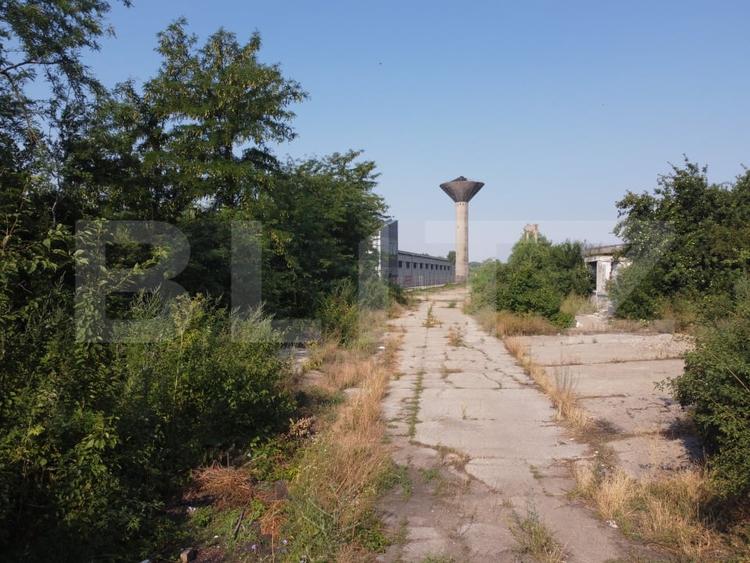 Teren Construcții intravilan de 28760 mp, în Titu