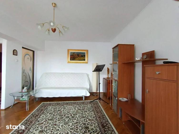 Apartament cu 3 camere decomandat, mobilat în Aviatorilor