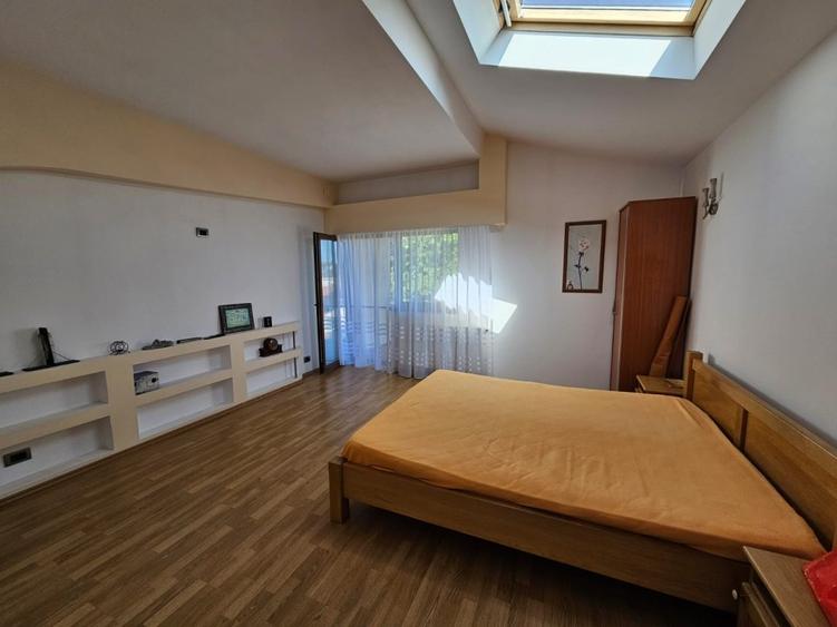 Casă individuală cu 6 camere cu Garaj în Chiajna