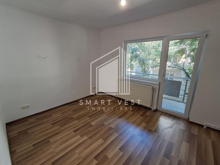 Apartament cu 4 camere decomandat în Micro 16