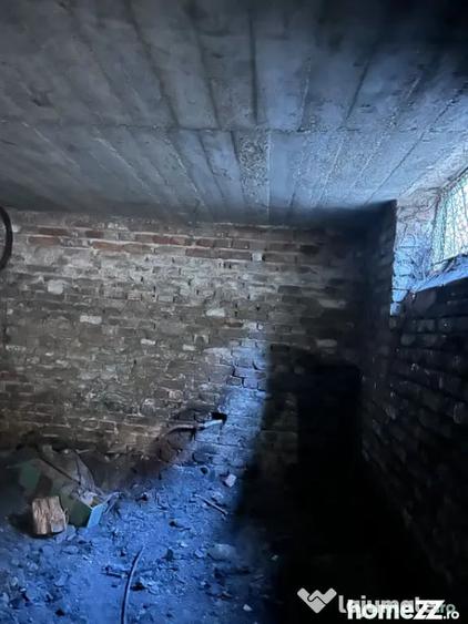 Casă cu 4 camere cu Teren 160 Mp în Școlilor