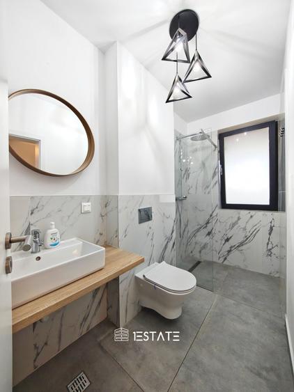 Apartament cu 3 camere decomandat, mobilat în Băneasa