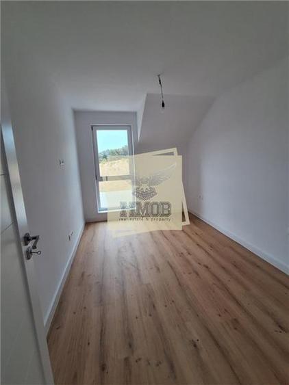 Duplex cu 3 camere cu Teren 250 Mp în Exterior Sud