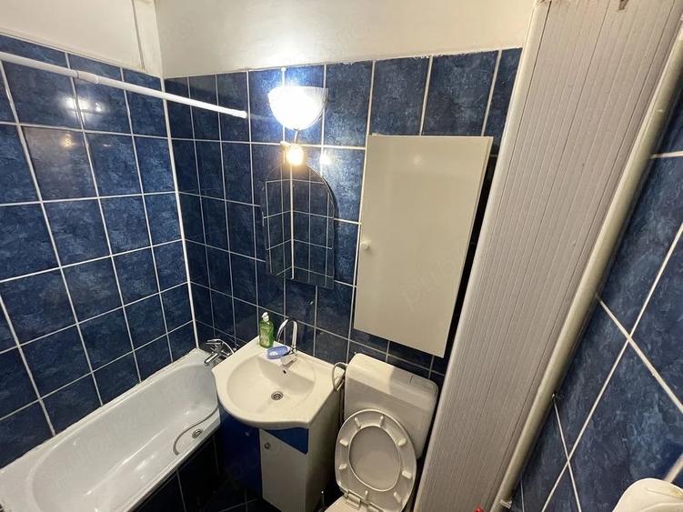 Garsonieră semidecomandată în Apărătorii Patriei