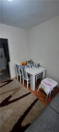 Apartament cu 3 camere decomandat în Carpați 1