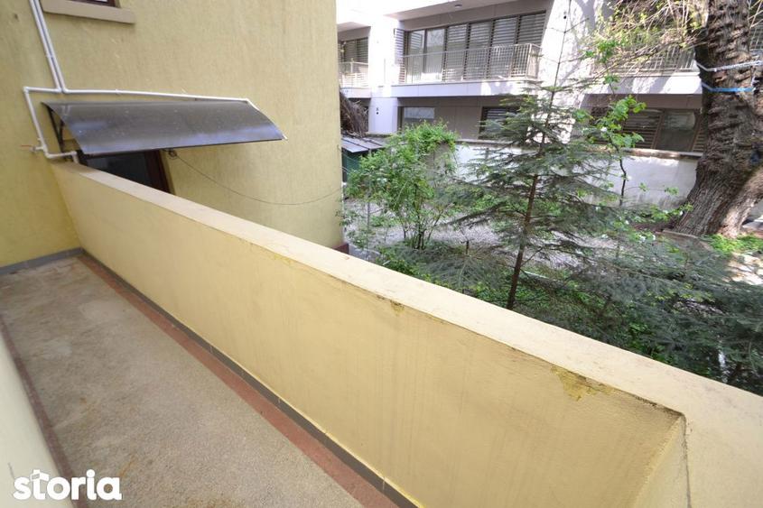 Apartament cu 3 camere în Victoriei