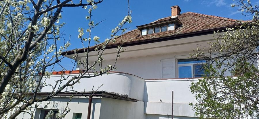 Casă cu 2 camere decomandat în Viile Sibiului