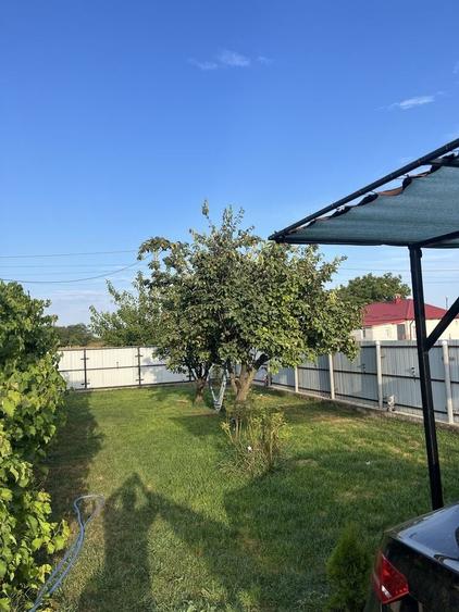 Casă cu 4 camere în Lanurile