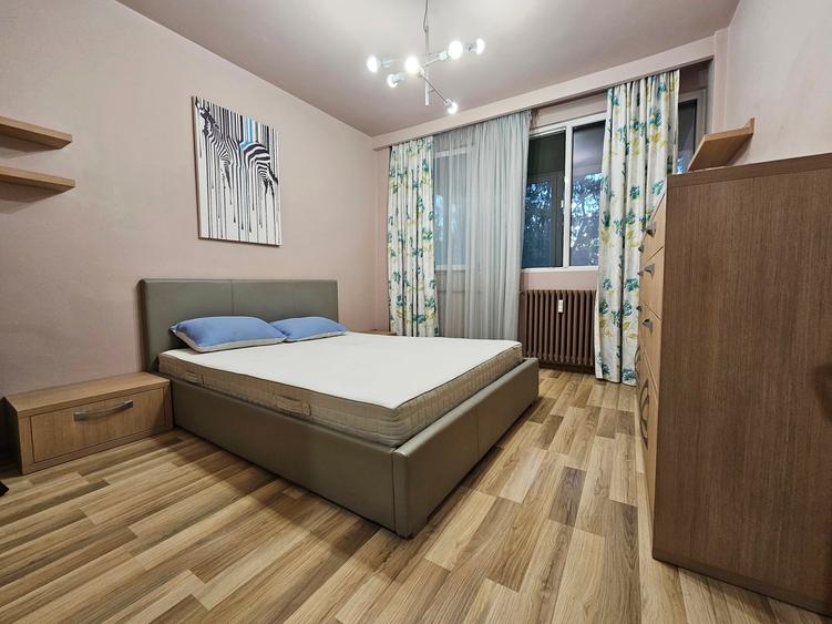 Apartament cu 2 camere semidecomandat în Lacul Tei