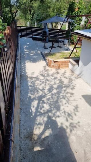 Casă cu 5 camere cu Teren 227 Mp în Poiana
