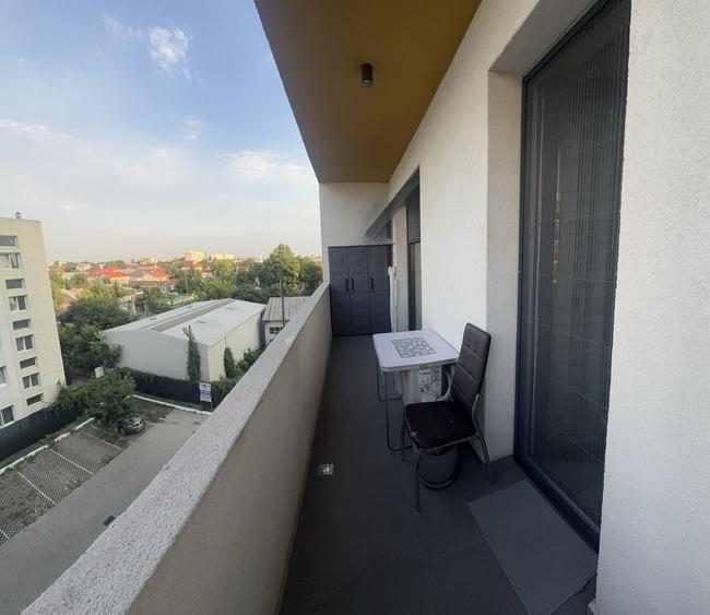 Garsonieră decomandată în Central