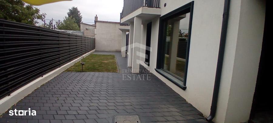 Casă cu 7 camere cu Teren 249 Mp în Colentina