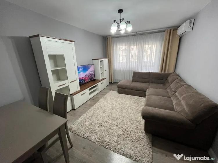 Apartament cu 3 camere decomandat în Gorjului