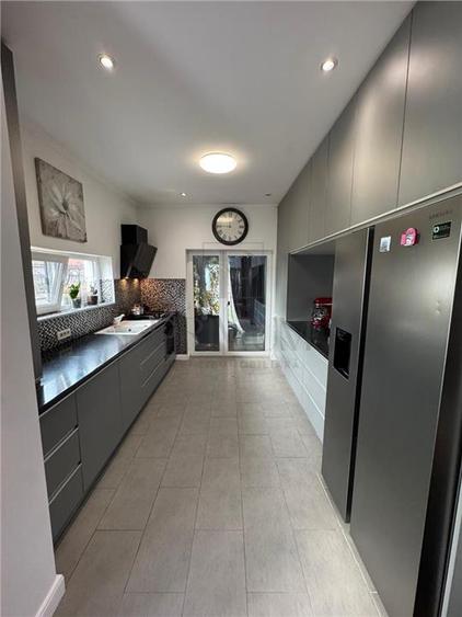 Duplex cu 3 camere cu Canalizare în Moșnița Nouă