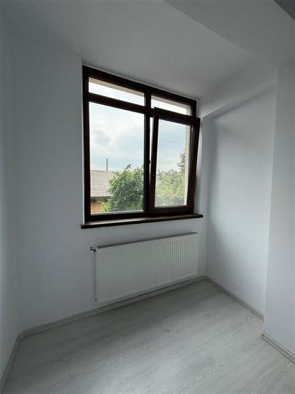 Apartament cu 3 camere decomandat în Burdujeni