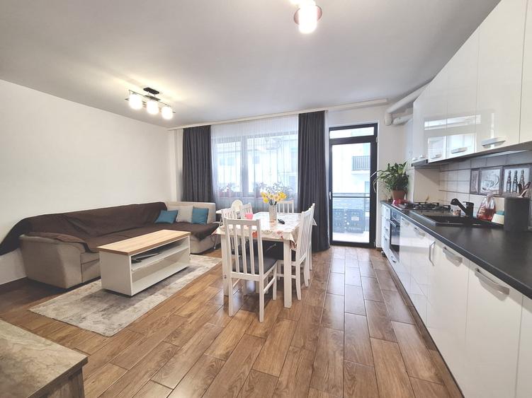 Apartament cu 3 camere semidecomandat, mobilat în Florești — fotografia 2