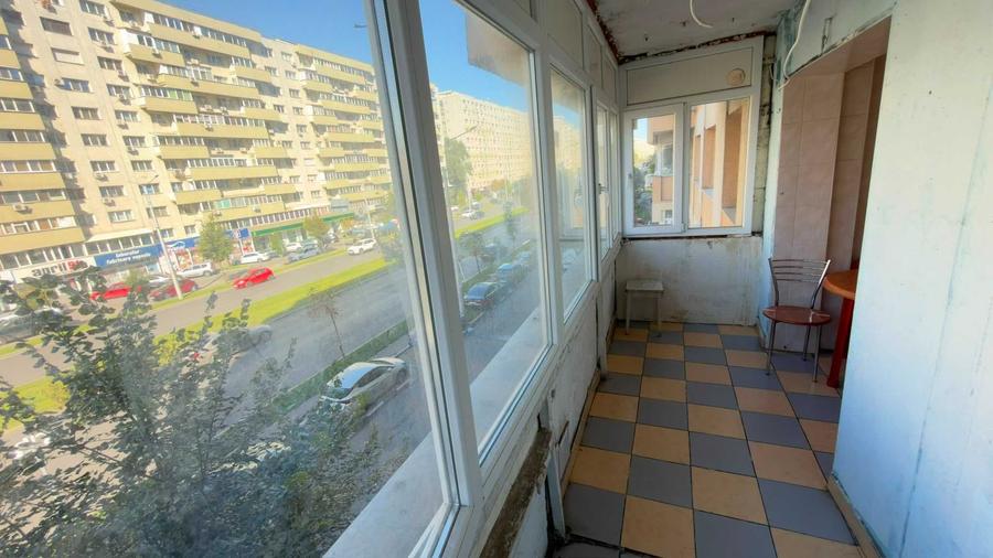 Apartament cu 3 camere decomandat în Dobroești