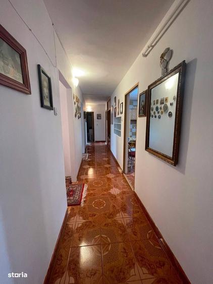 Apartament cu 4 camere în Ultracentral