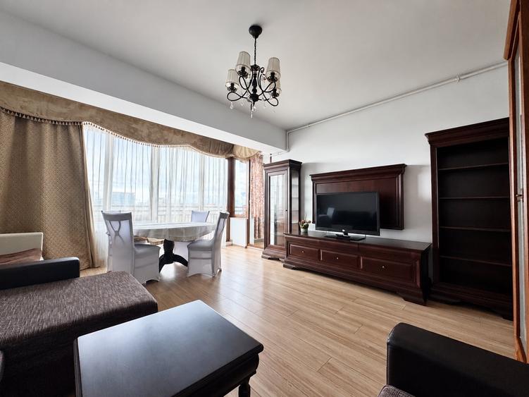 Apartament cu 3 camere decomandat, mobilat în Vitan Mall