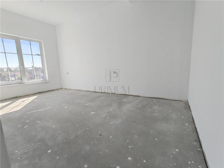 Duplex cu 5 camere cu Canalizare în Moșnița Veche