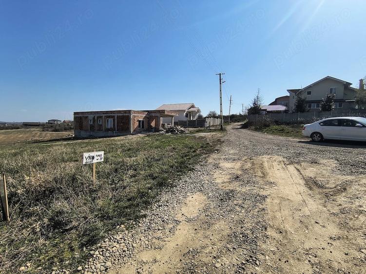 Teren de 1034 mp, în Paleu