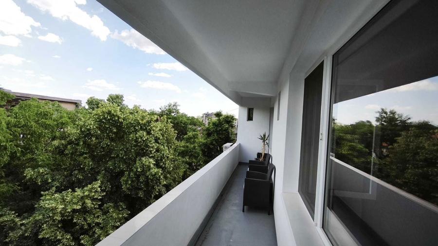 Apartament cu 3 camere semidecomandat în Ultracentral