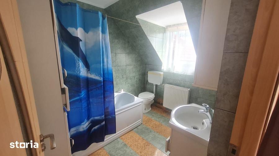 Apartament cu 3 camere în Trei Stejari