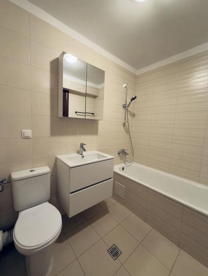 Apartament cu 2 camere decomandat în Astra