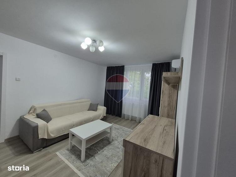 Apartament cu 3 camere semidecomandat în Sălaj