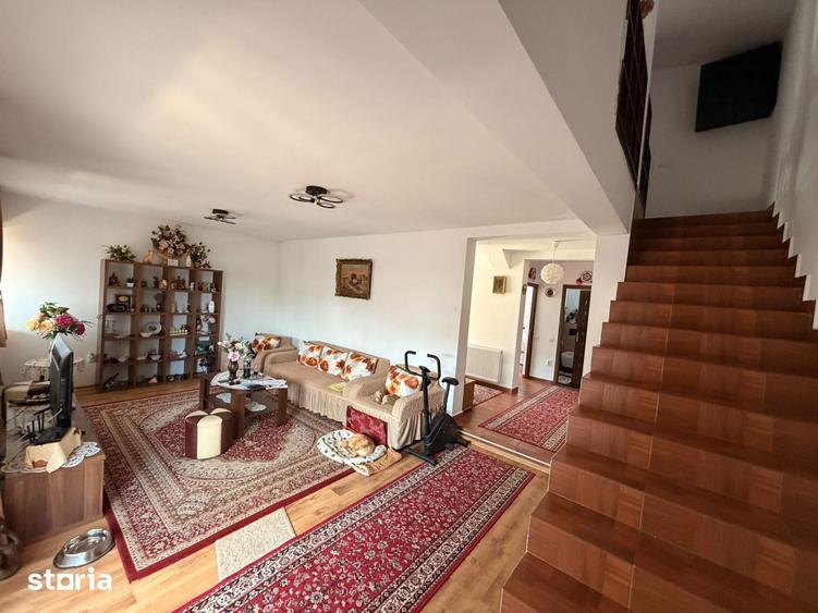 Casă cu 5 camere cu Teren 474 Mp în Mănăștur