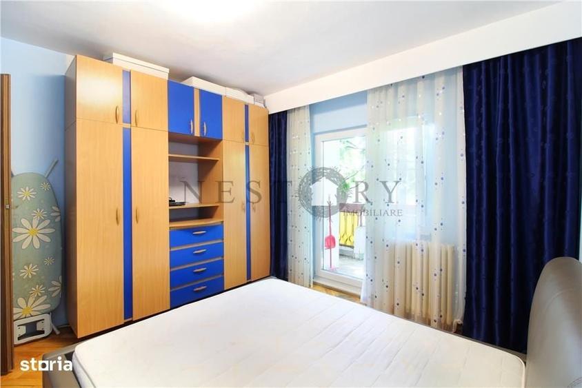 Apartament cu 3 camere decomandat în Zorilor