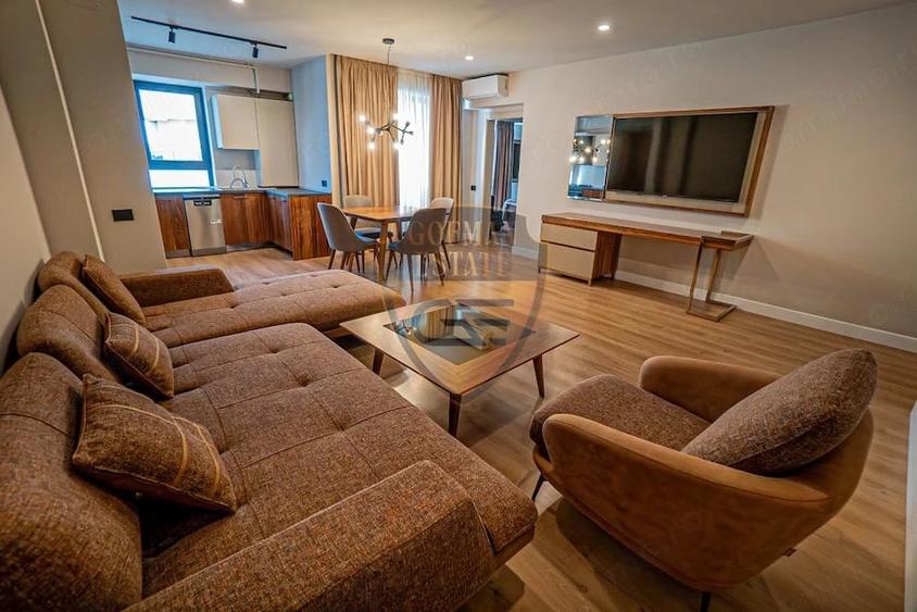 Apartament cu 2 camere decomandat în Universitate