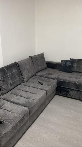 Apartament cu 3 camere decomandat în Deveselu