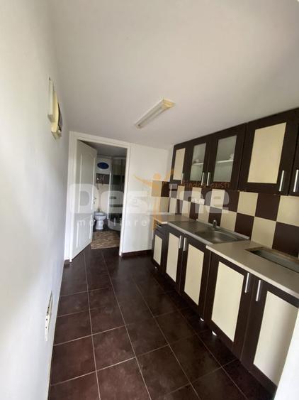 Casă individuală cu 3 camere cu Canalizare în Socea