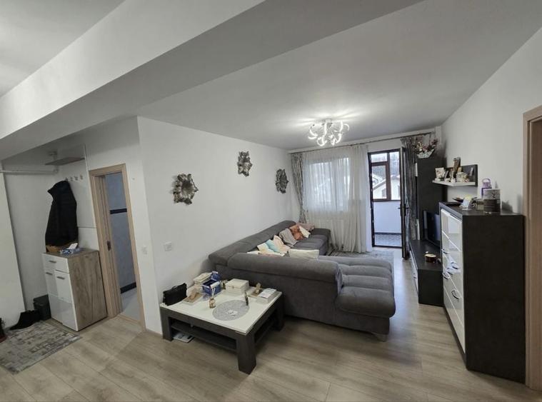 Apartament cu 2 camere în Trivale